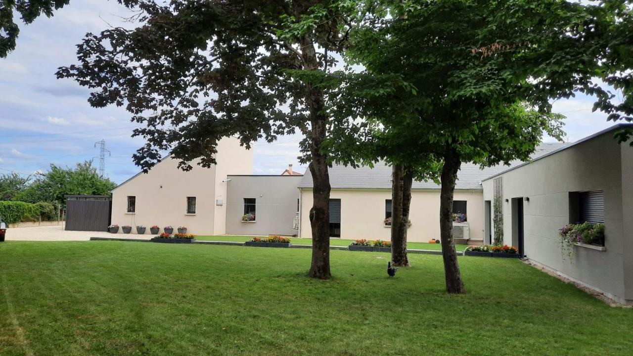 Bed and Breakfast Les Gabions Chaingy Экстерьер фото